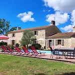 Bed and Breakfast Au Clos Des Templiers