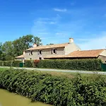 Au Clos Des Templiers