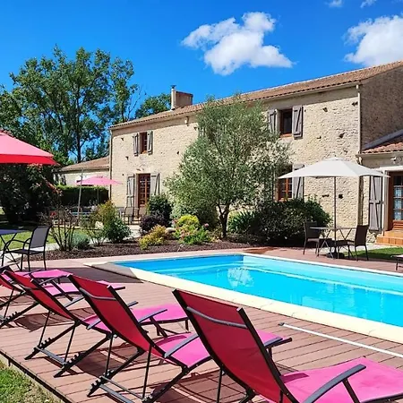 Au Clos Des Templiers * Puyravault (Vendee)