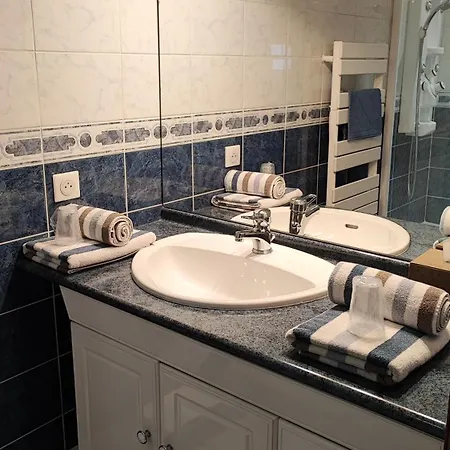 Nocleg ze śniadaniem Au Clos Des Templiers 3*