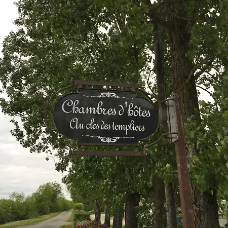 فندق مبيت وإفطار Au Clos Des Templiers Puyravault (Vendee)