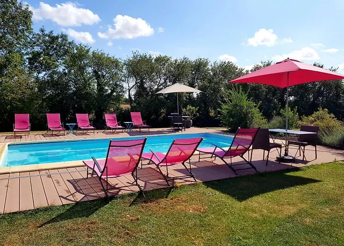 Couette-café Au Clos Des Templiers 3*