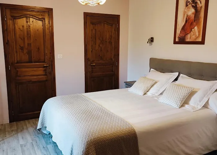 Couette-café Au Clos Des Templiers 3*