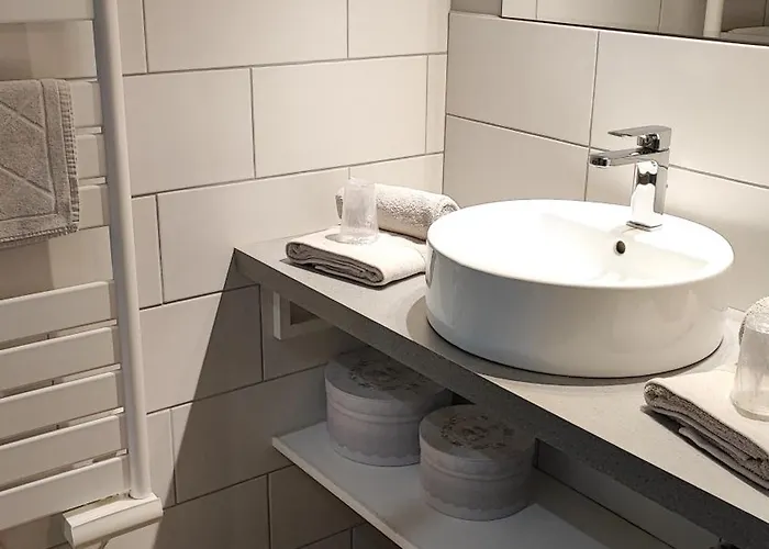 Au Clos Des Templiers Couette-café 3*