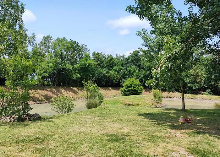 Couette-café Au Clos Des Templiers 3*