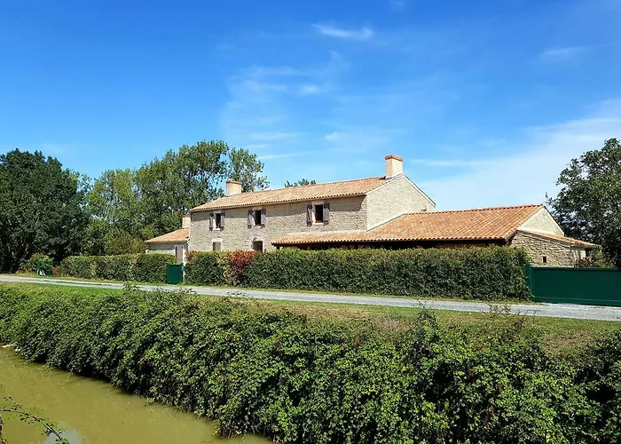 Au Clos Des Templiers